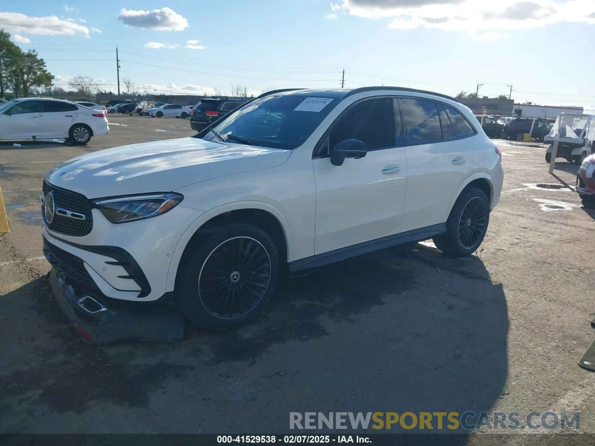 2 fotografías del automóvil dañado W1NKM4HB1PU027262 MERCEDES-BENZ GLC 300 2023