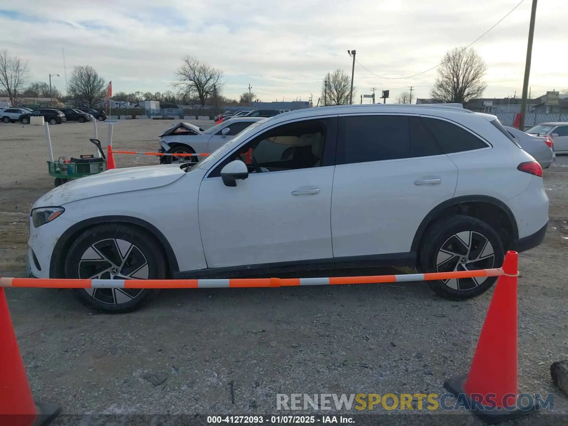 13 fotografías del automóvil dañado W1NKM4HB6PF028329 MERCEDES-BENZ GLC 300 2023