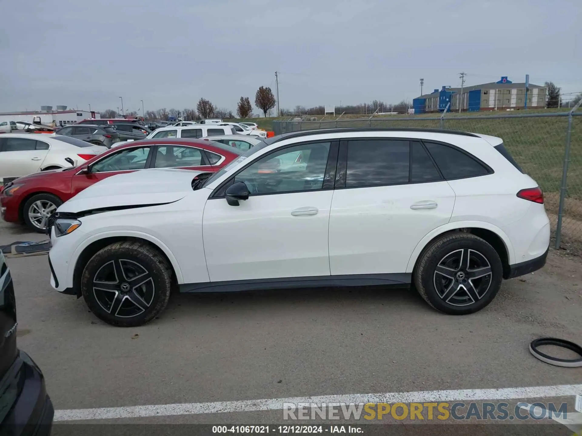 14 fotografías del automóvil dañado W1NKM4HB8PF060067 MERCEDES-BENZ GLC 300 2023