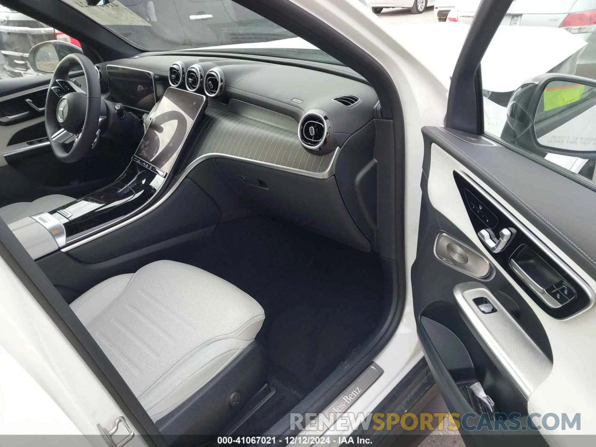 5 fotografías del automóvil dañado W1NKM4HB8PF060067 MERCEDES-BENZ GLC 300 2023