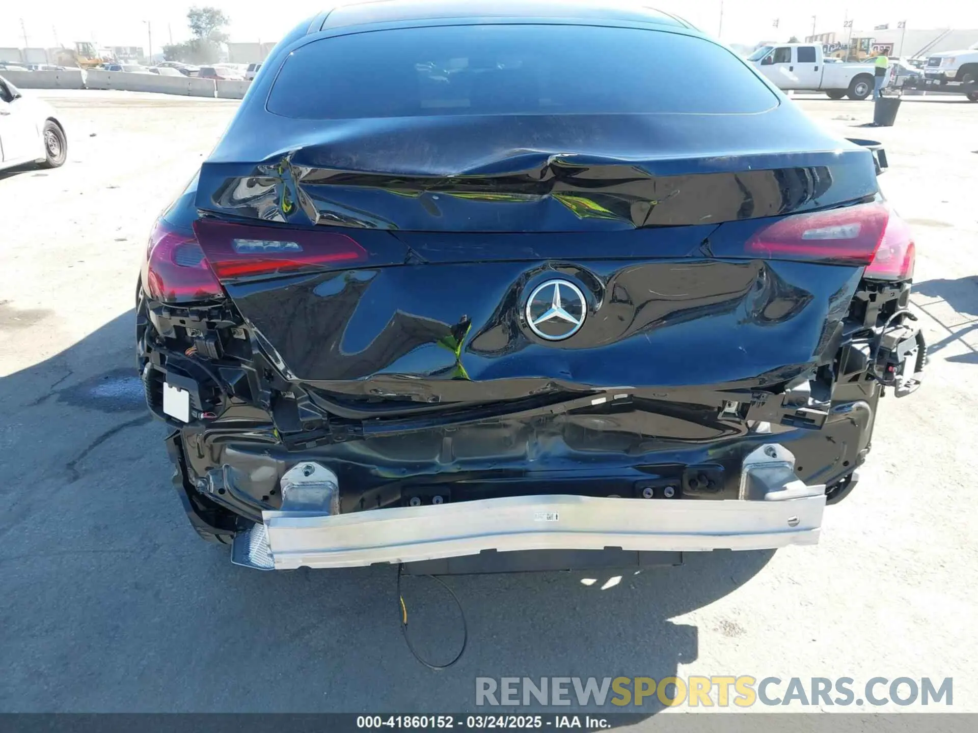6 fotografías del automóvil dañado W1NKJ4HB2RF174822 MERCEDES-BENZ GLC 300 2024