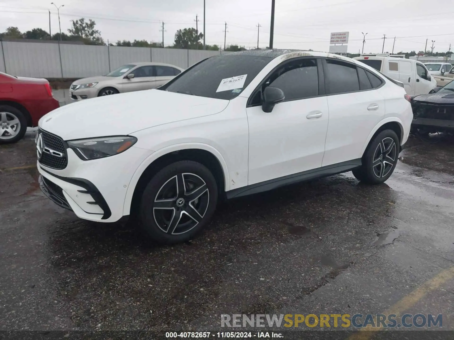 2 fotografías del automóvil dañado W1NKJ4HB9RF127335 MERCEDES-BENZ GLC 300 2024