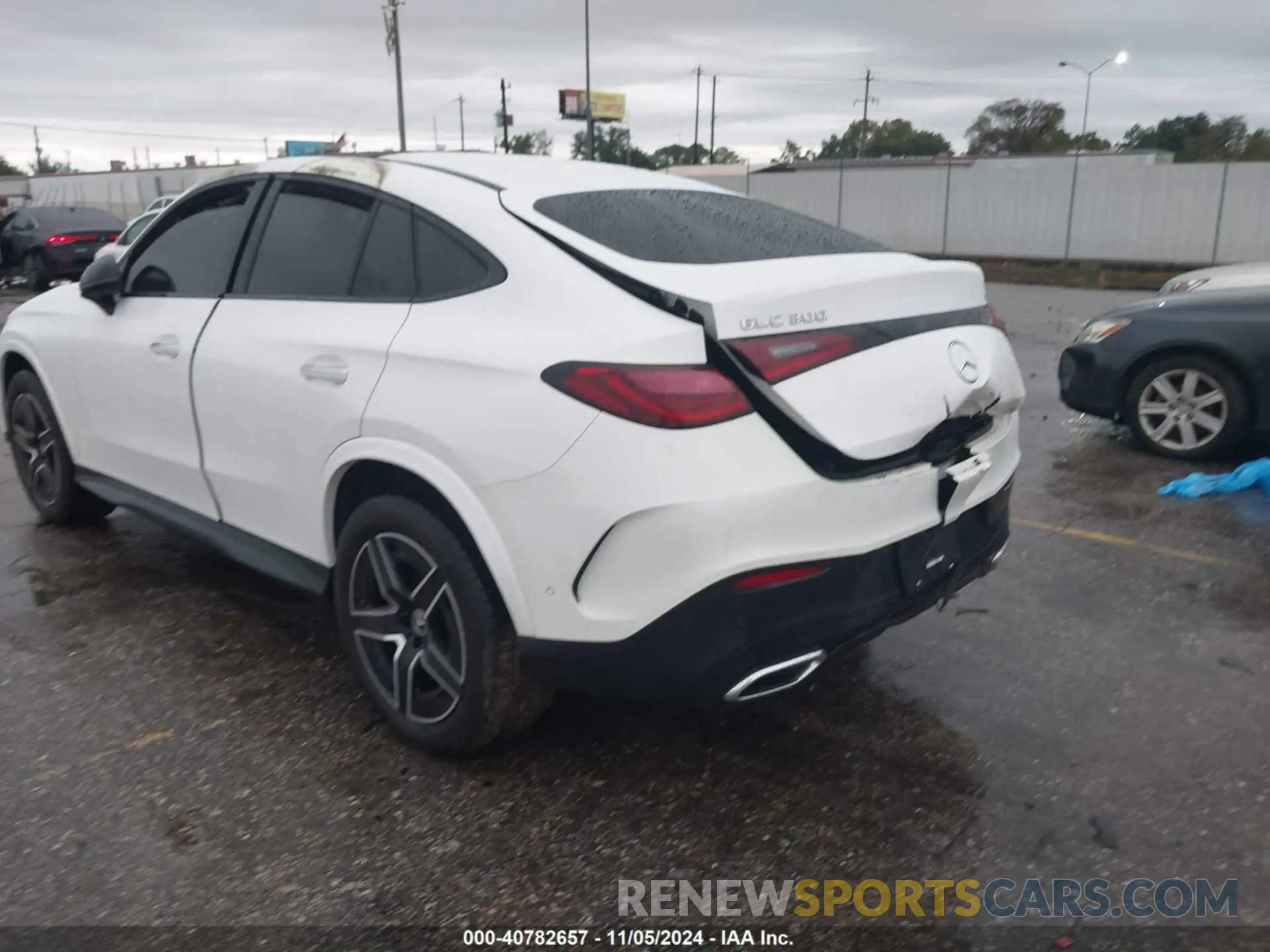 3 fotografías del automóvil dañado W1NKJ4HB9RF127335 MERCEDES-BENZ GLC 300 2024