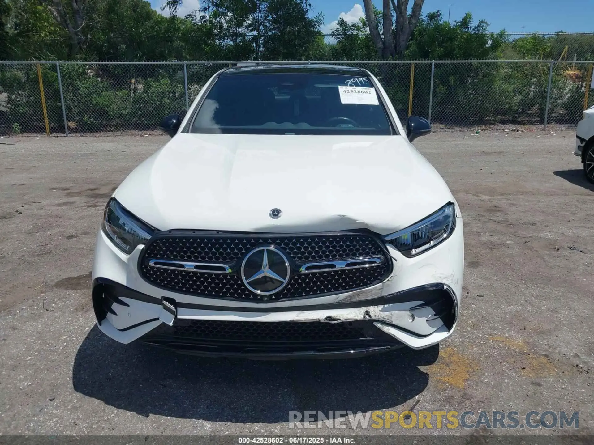 12 fotografías del automóvil dañado W1NKJ4HBXRF098993 MERCEDES-BENZ GLC 300 2024