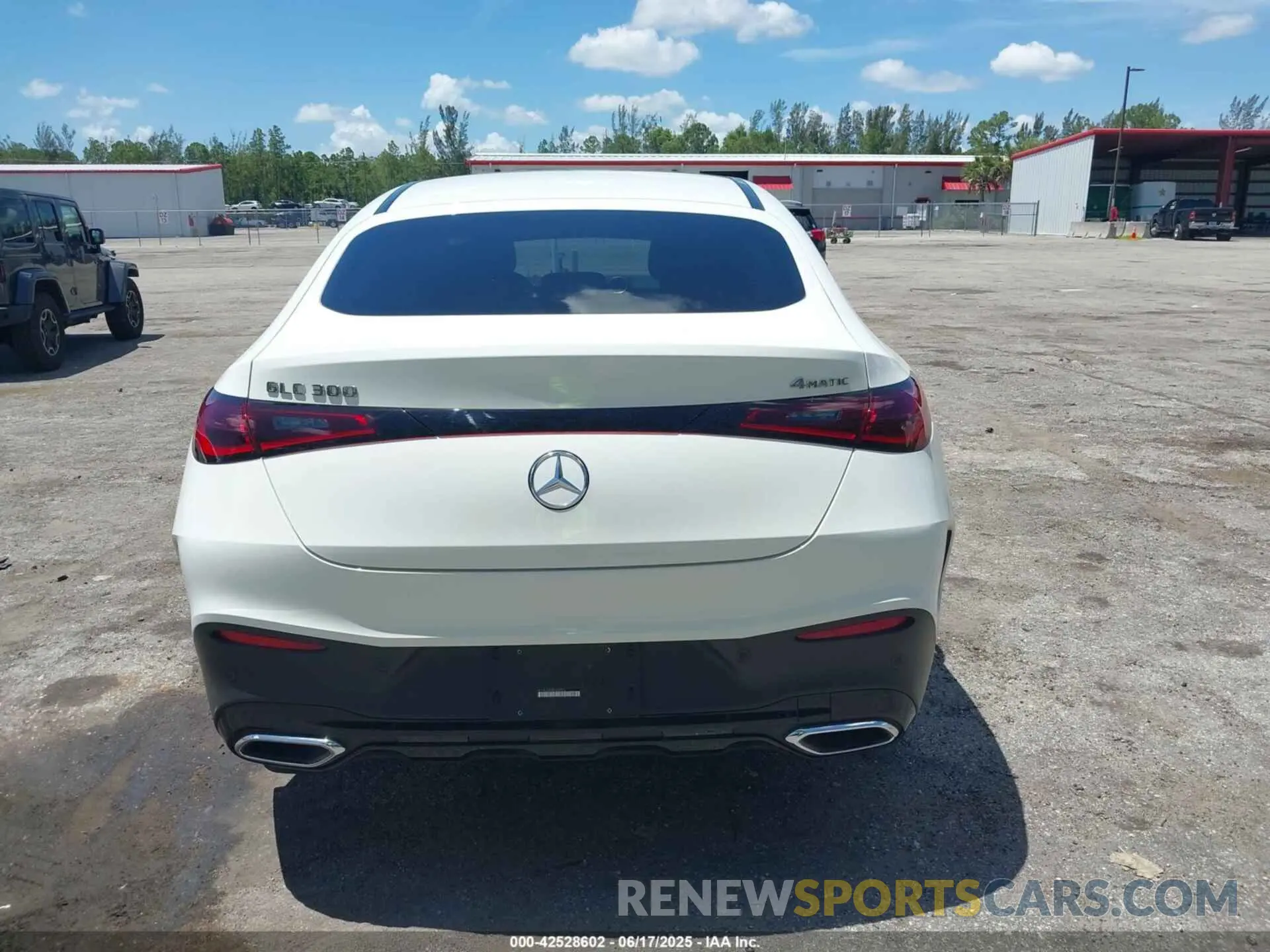 16 fotografías del automóvil dañado W1NKJ4HBXRF098993 MERCEDES-BENZ GLC 300 2024