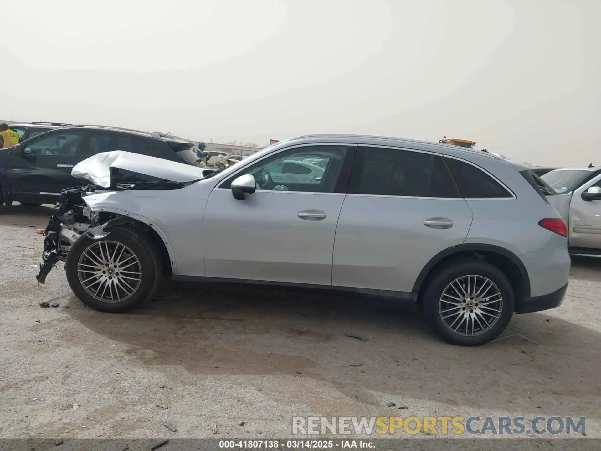 14 fotografías del automóvil dañado W1NKM4GB3RF194859 MERCEDES-BENZ GLC 300 2024