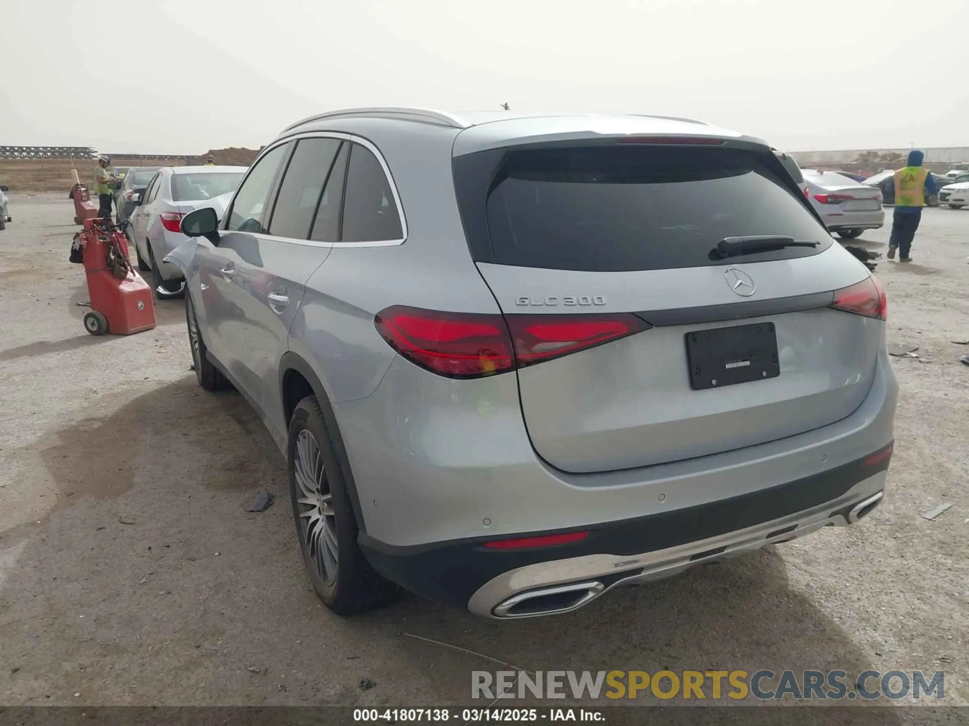 3 fotografías del automóvil dañado W1NKM4GB3RF194859 MERCEDES-BENZ GLC 300 2024