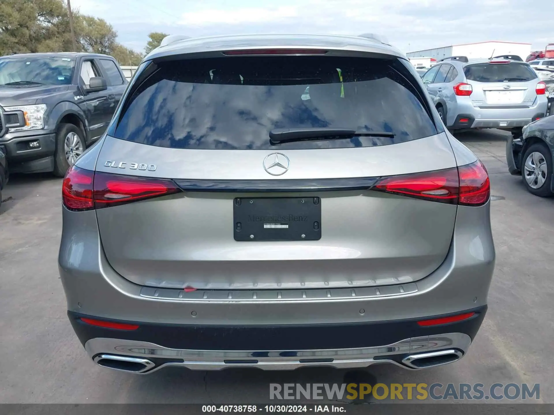 17 fotografías del automóvil dañado W1NKM4GB5RF177402 MERCEDES-BENZ GLC 300 2024