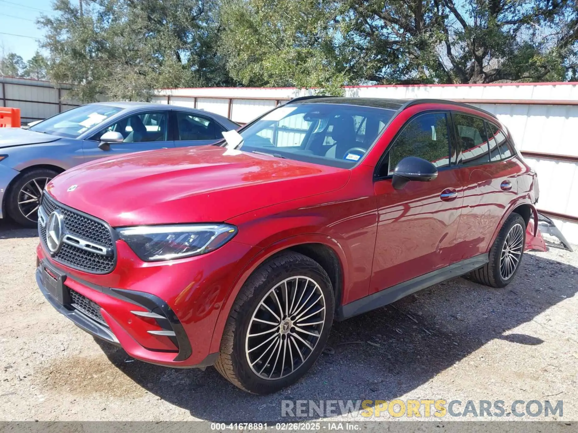 2 fotografías del automóvil dañado W1NKM4GB6RF178509 MERCEDES-BENZ GLC 300 2024