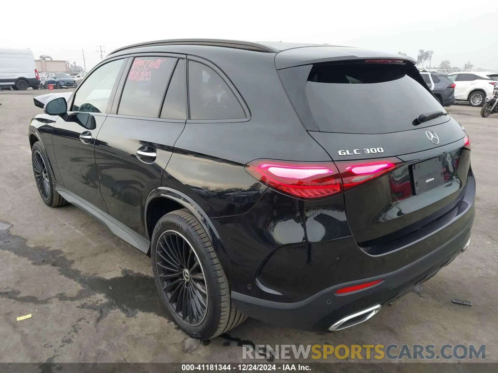 3 fotografías del automóvil dañado W1NKM4HB3RF101806 MERCEDES-BENZ GLC 300 2024