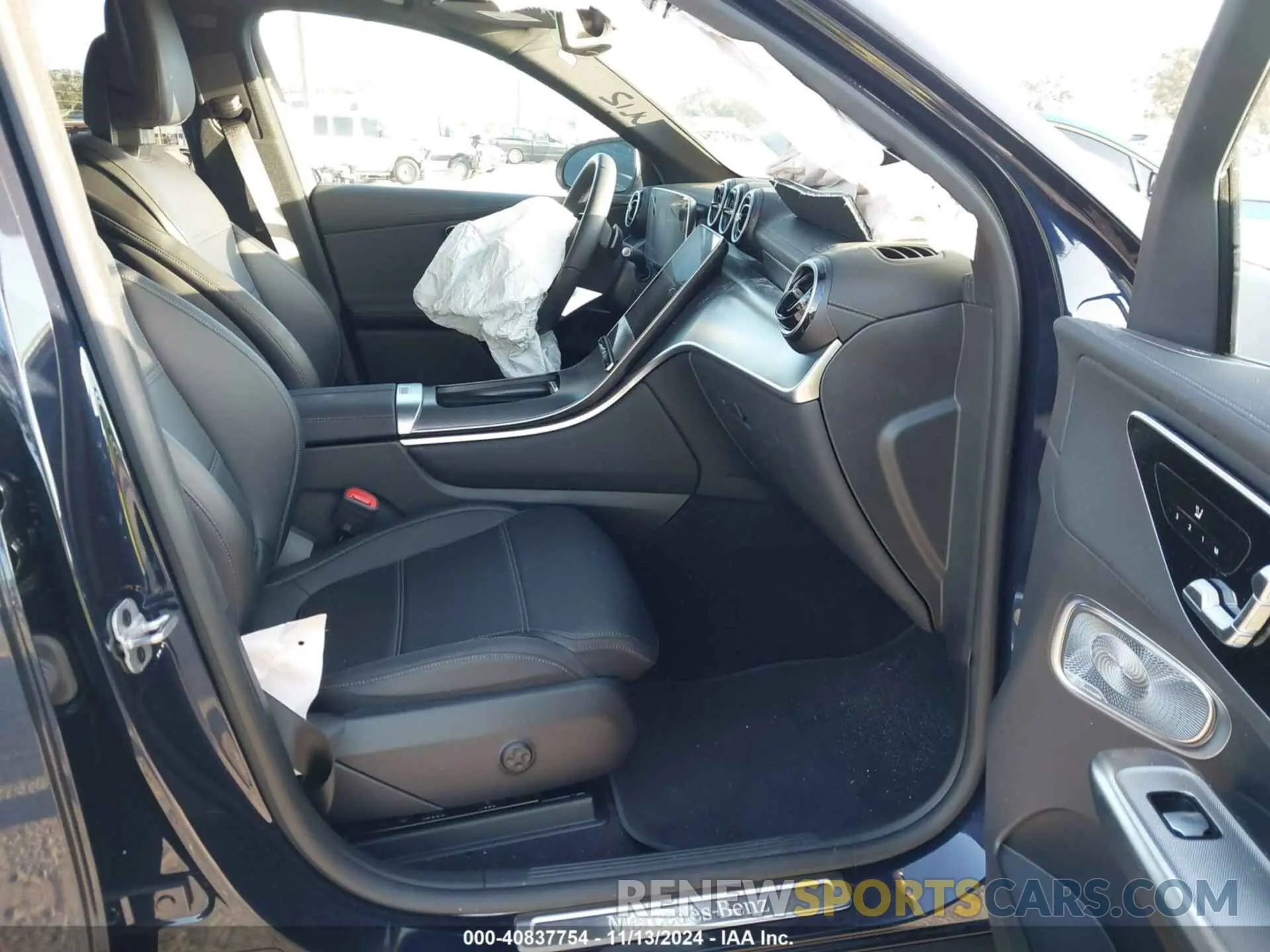 5 fotografías del automóvil dañado W1NKM4HB4RF080772 MERCEDES-BENZ GLC 300 2024