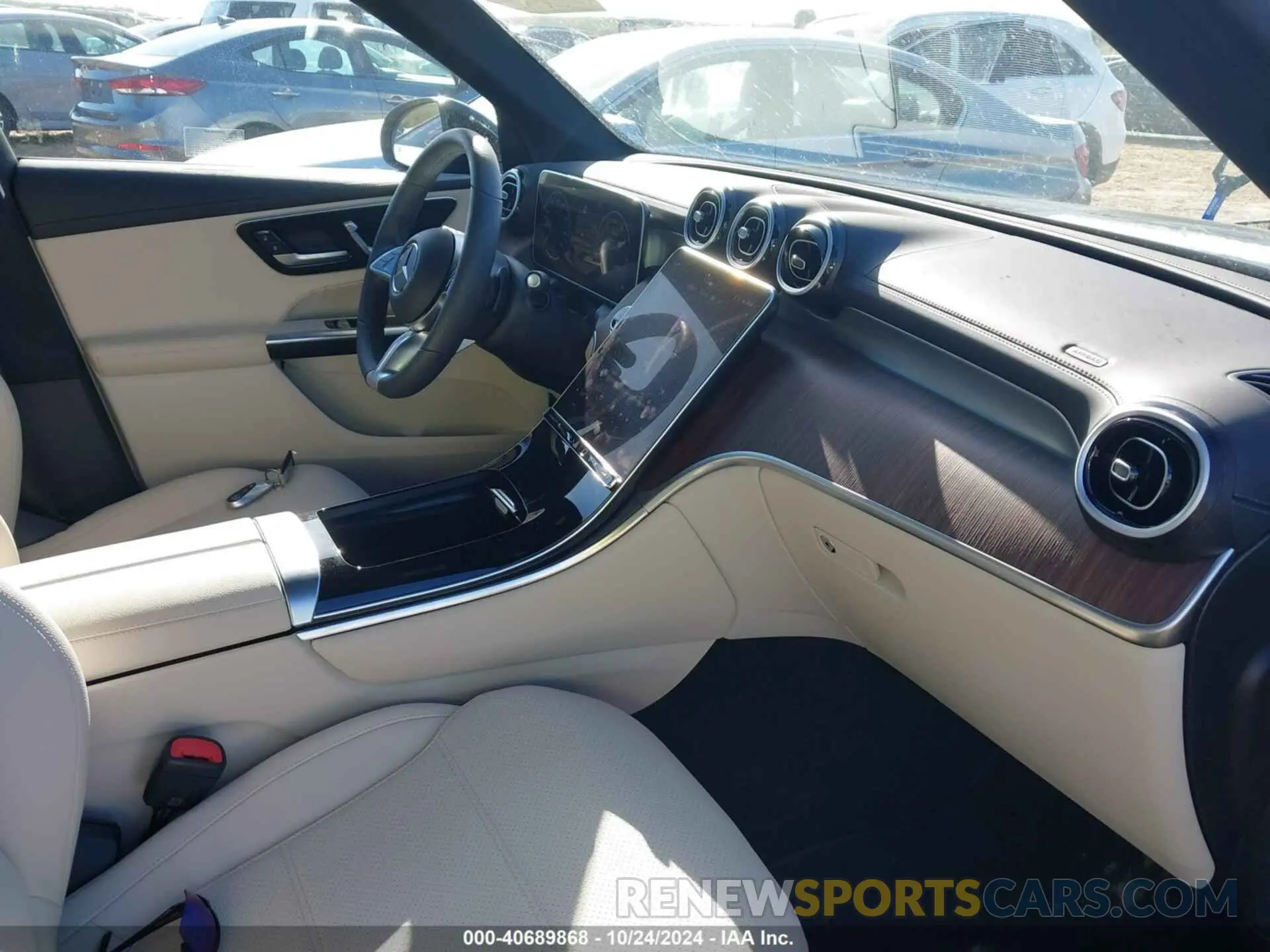 5 fotografías del automóvil dañado W1NKM4HB4RF088371 MERCEDES-BENZ GLC 300 2024