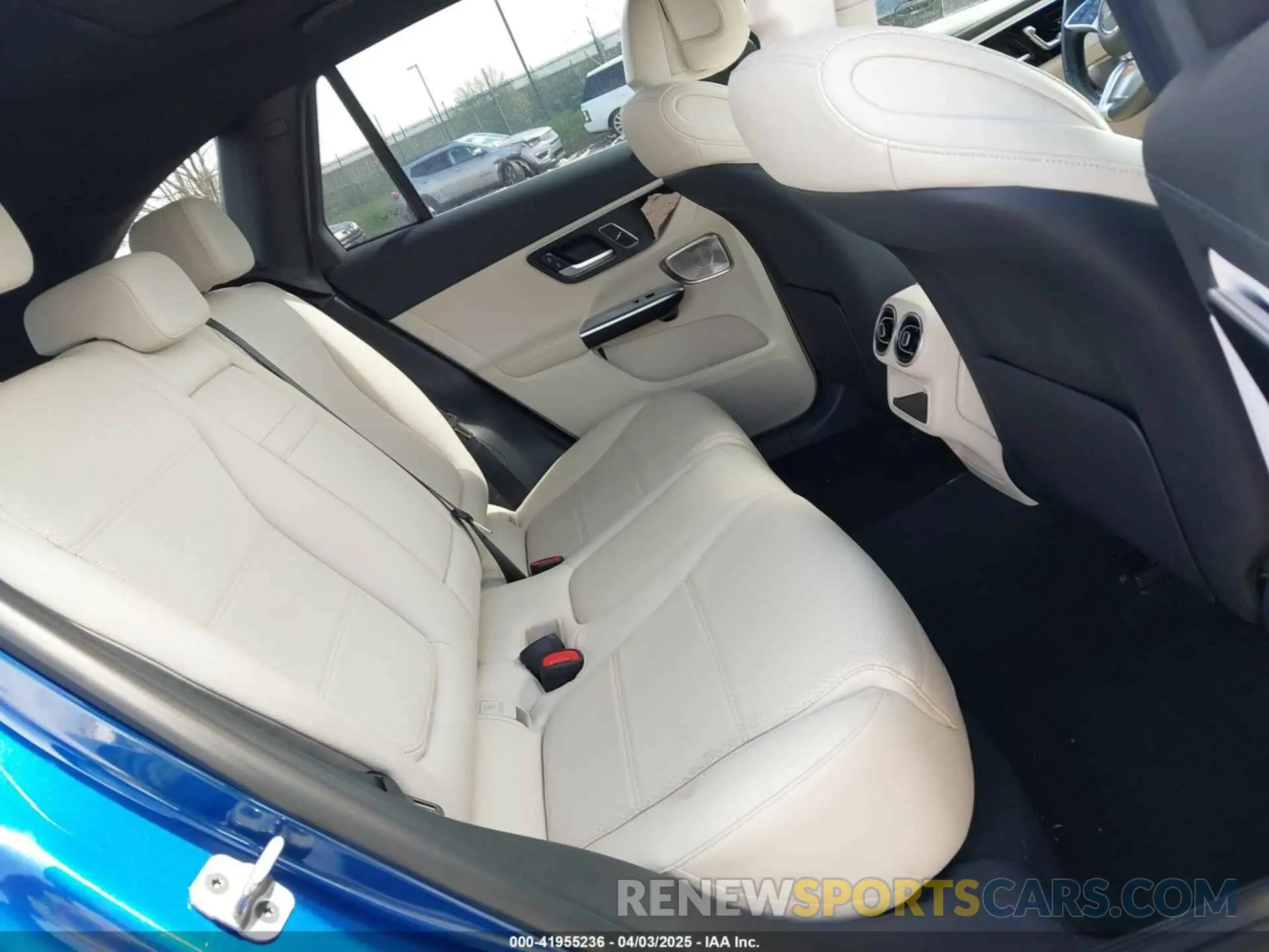 8 fotografías del automóvil dañado W1NKM4HB9RF122031 MERCEDES-BENZ GLC 300 2024