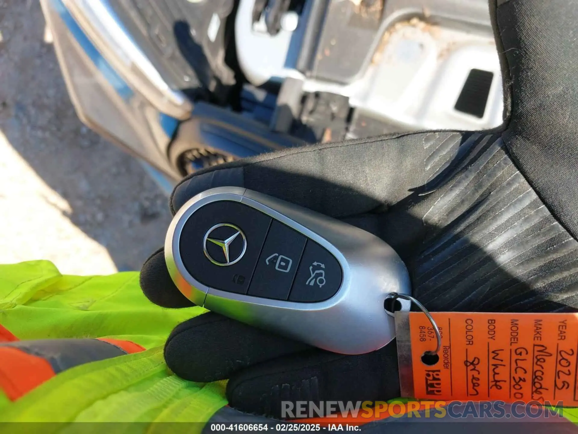 11 fotografías del automóvil dañado W1NKJ4HB1SF236734 MERCEDES-BENZ GLC 300 2025