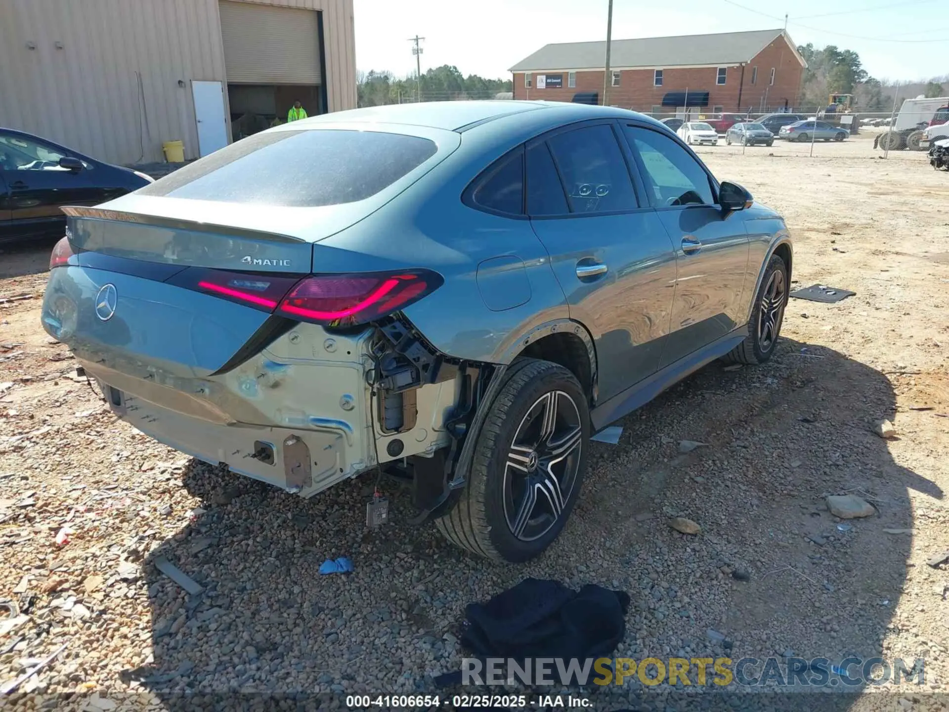 4 fotografías del automóvil dañado W1NKJ4HB1SF236734 MERCEDES-BENZ GLC 300 2025