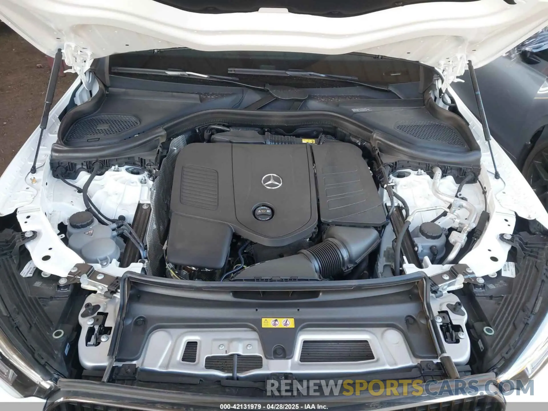 10 fotografías del automóvil dañado W1NKM4GB3SF274362 MERCEDES-BENZ GLC 300 2025