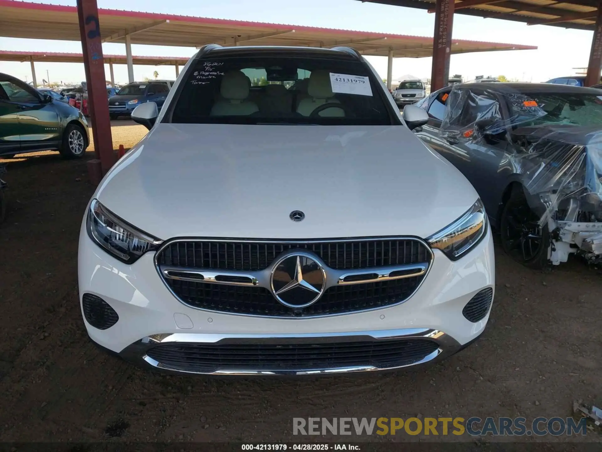 13 fotografías del automóvil dañado W1NKM4GB3SF274362 MERCEDES-BENZ GLC 300 2025