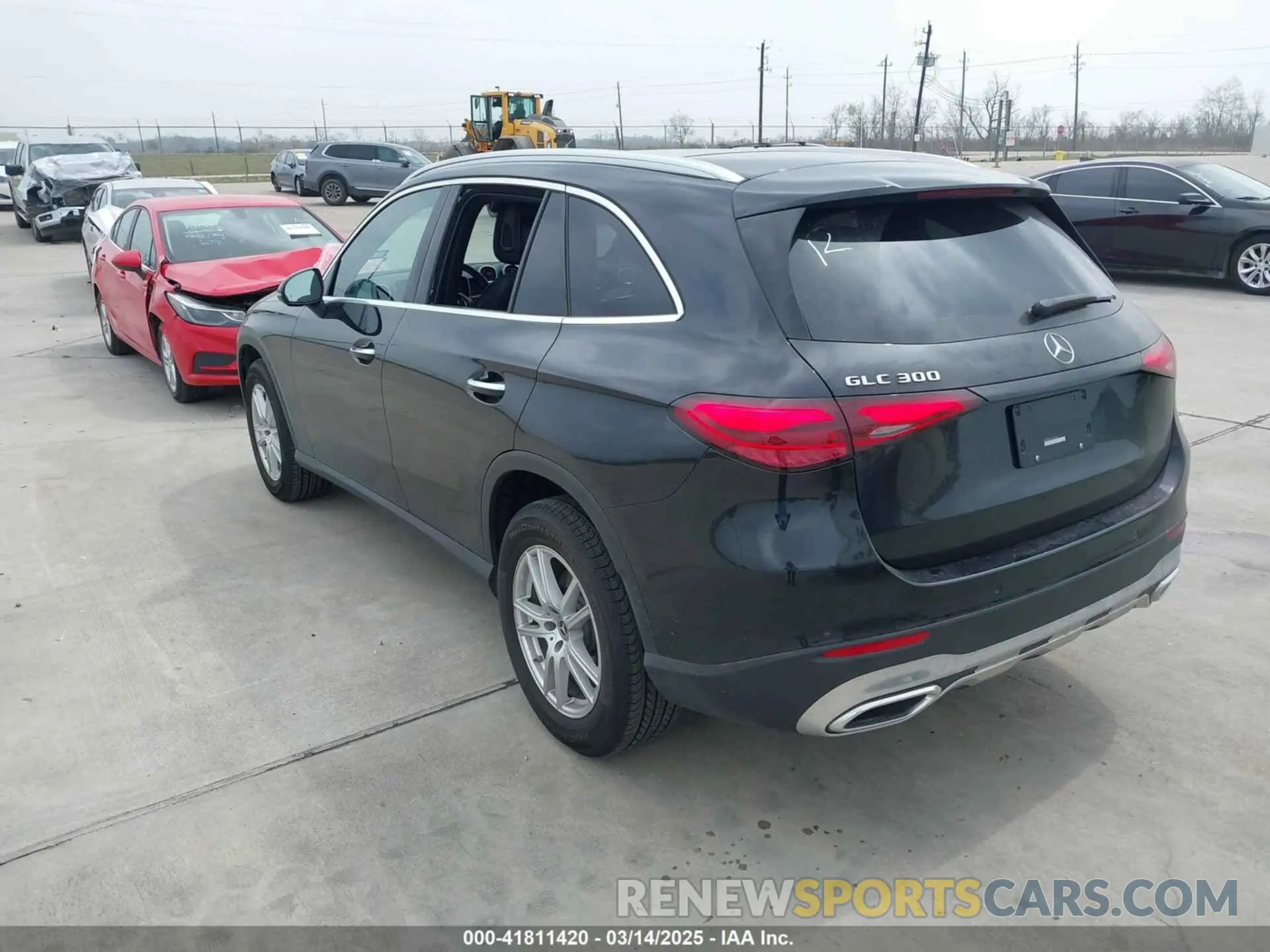 3 fotografías del automóvil dañado W1NKM4GB6SF238715 MERCEDES-BENZ GLC 300 2025