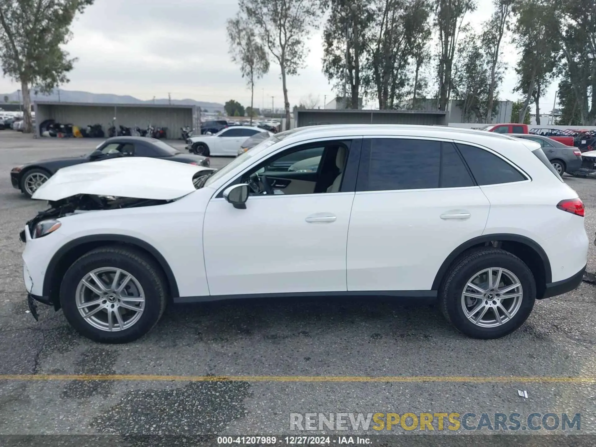 14 fotografías del automóvil dañado W1NKM4GB8SF245147 MERCEDES-BENZ GLC 300 2025