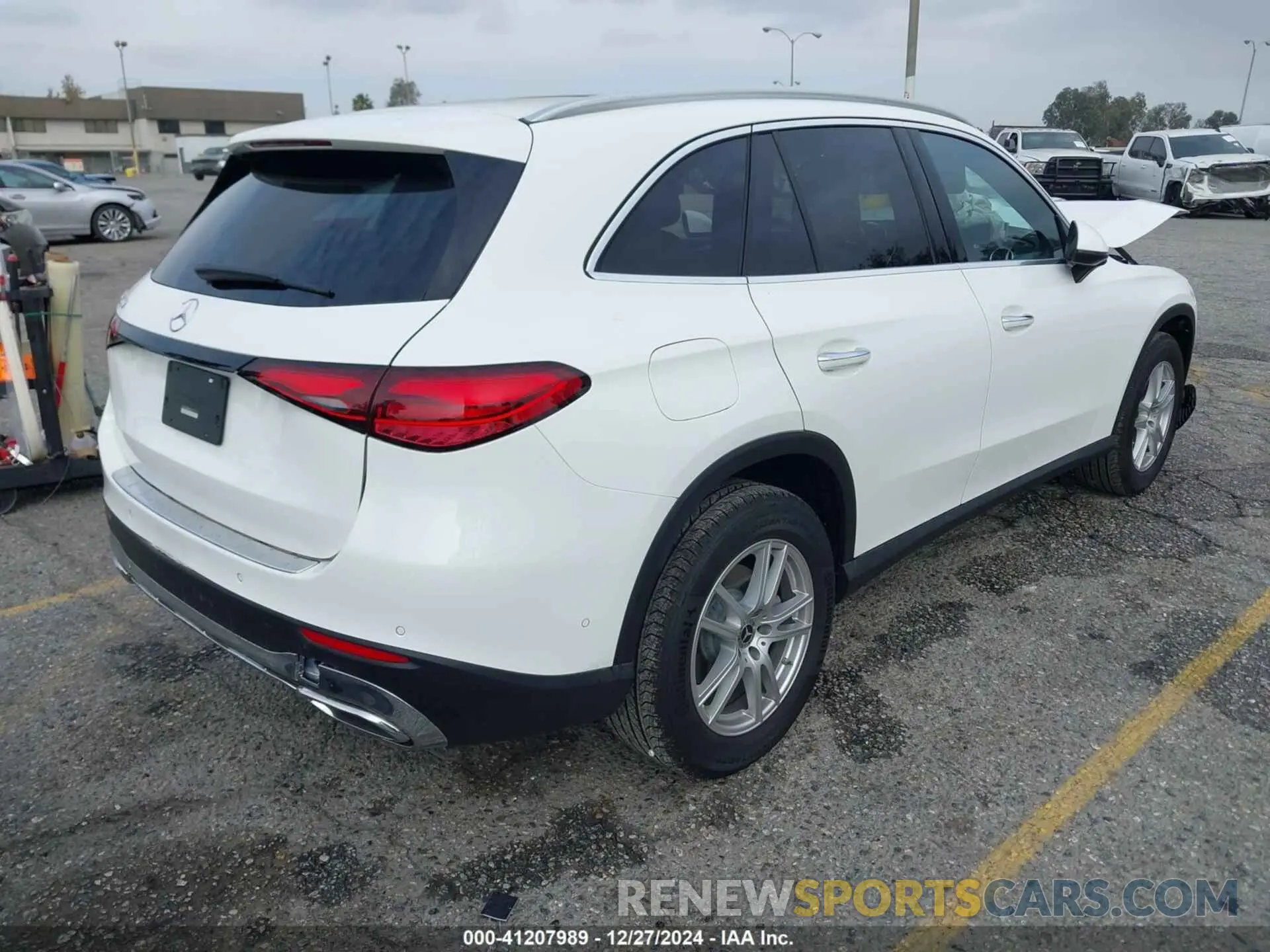 4 fotografías del automóvil dañado W1NKM4GB8SF245147 MERCEDES-BENZ GLC 300 2025