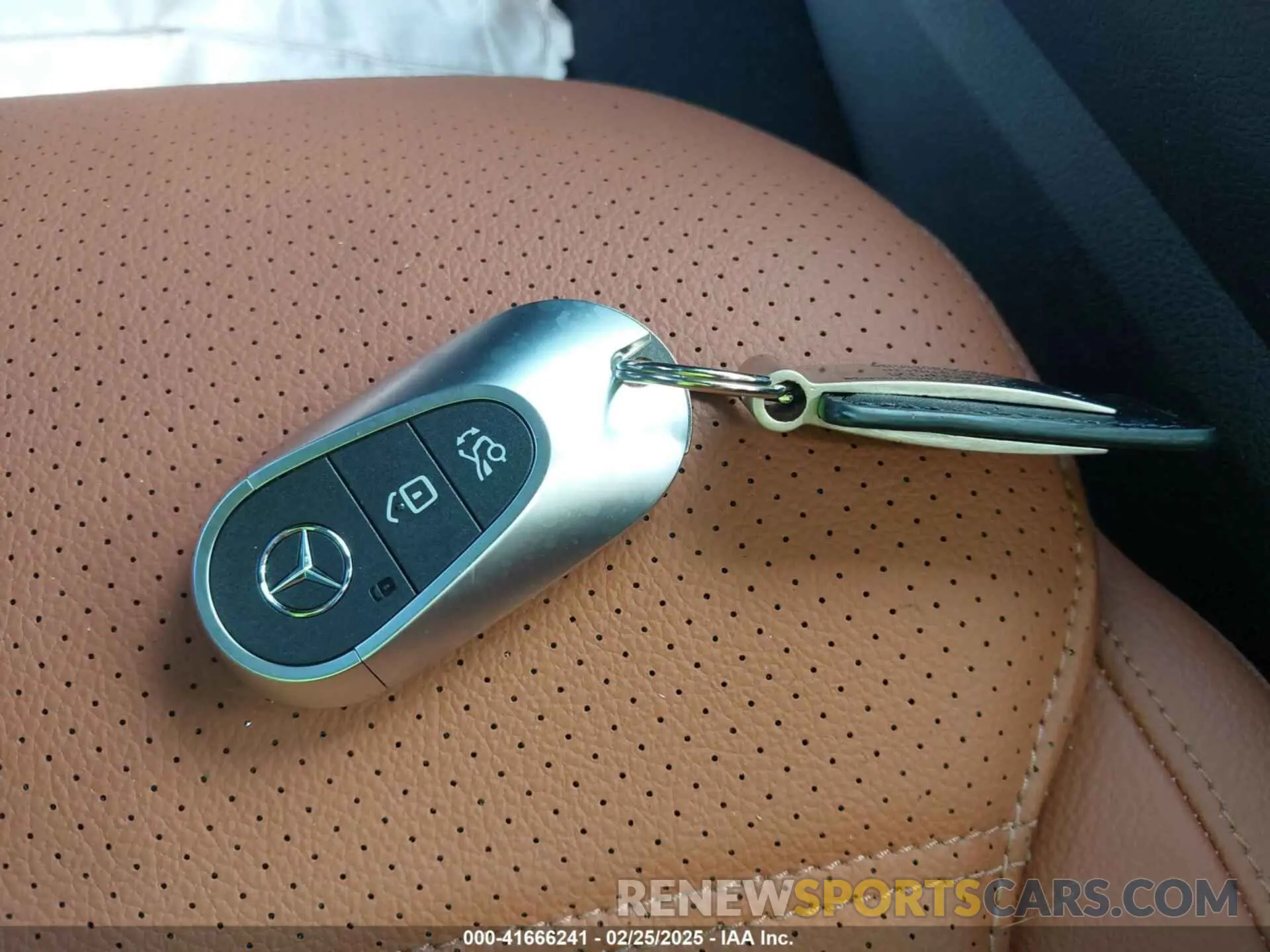 11 fotografías del automóvil dañado W1NKM4HB3SF237083 MERCEDES-BENZ GLC 300 2025
