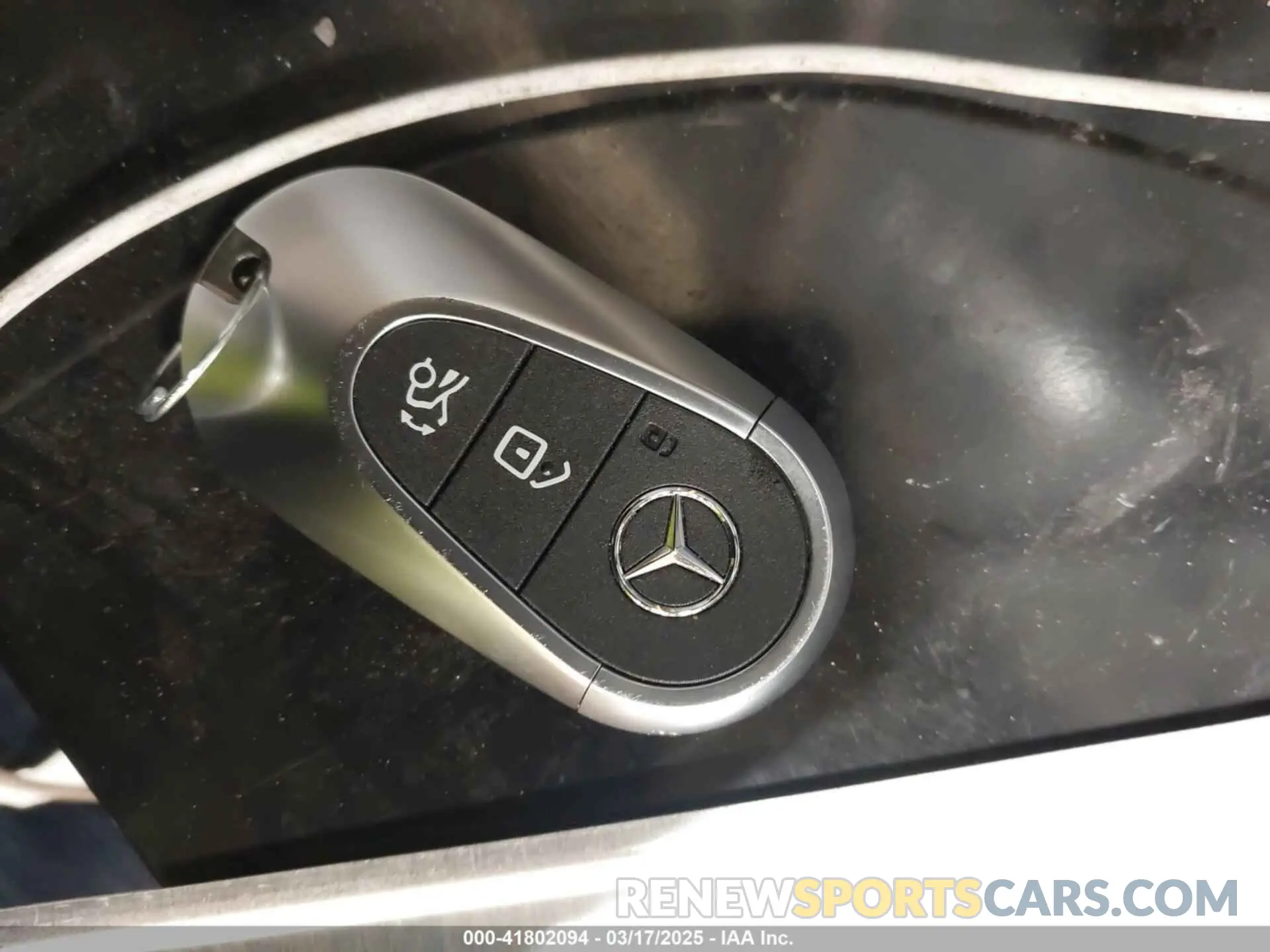 11 fotografías del automóvil dañado W1NKM4HB3SF272075 MERCEDES-BENZ GLC 300 2025
