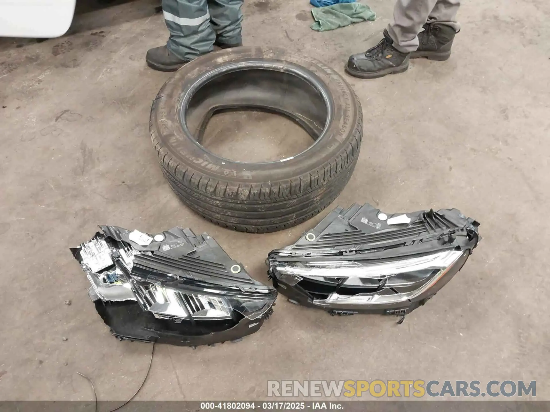 12 fotografías del automóvil dañado W1NKM4HB3SF272075 MERCEDES-BENZ GLC 300 2025