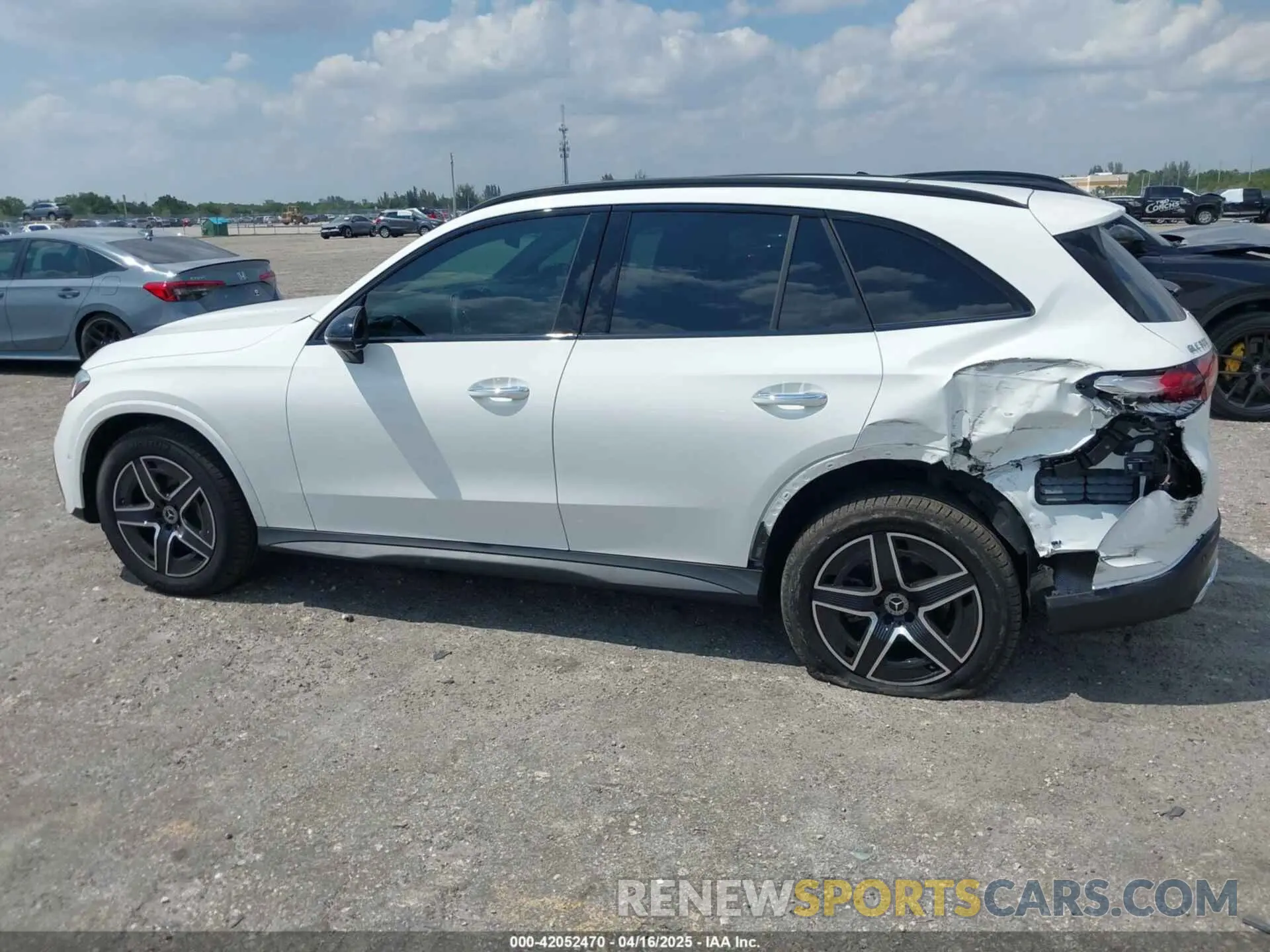 14 fotografías del automóvil dañado W1NKM4HBXSF257900 MERCEDES-BENZ GLC 300 2025
