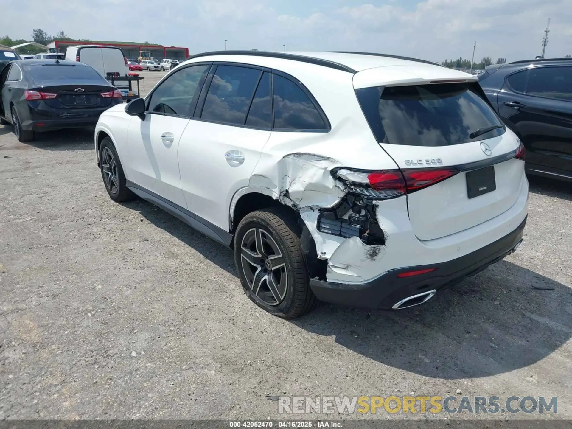3 fotografías del automóvil dañado W1NKM4HBXSF257900 MERCEDES-BENZ GLC 300 2025