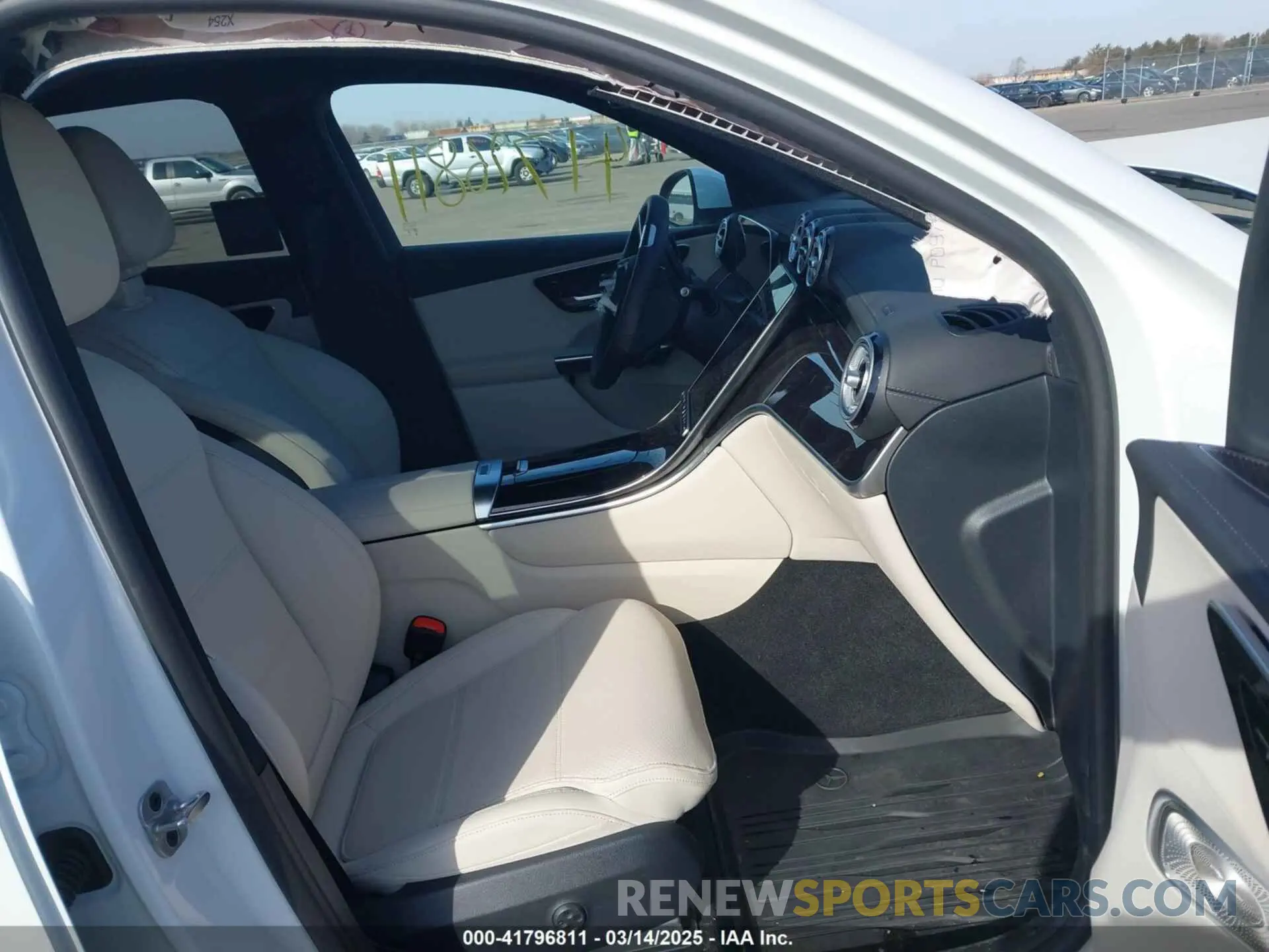 5 fotografías del automóvil dañado W1NKM4HBXSF282344 MERCEDES-BENZ GLC 300 2025