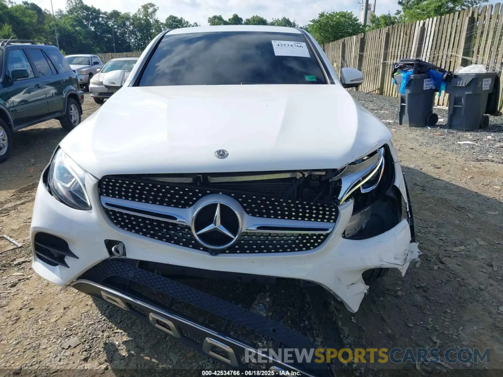 12 fotografías del automóvil dañado WDC0J4KB5KF569665 MERCEDES-BENZ GLC 300 COUPE 2019