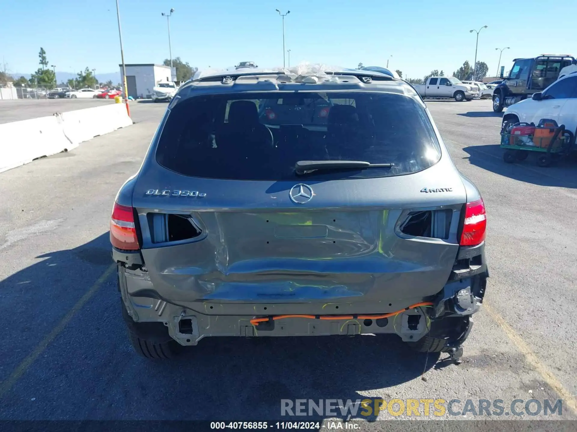 17 fotografías del automóvil dañado WDC0G5EB1KF625858 MERCEDES-BENZ GLC 350E 2019