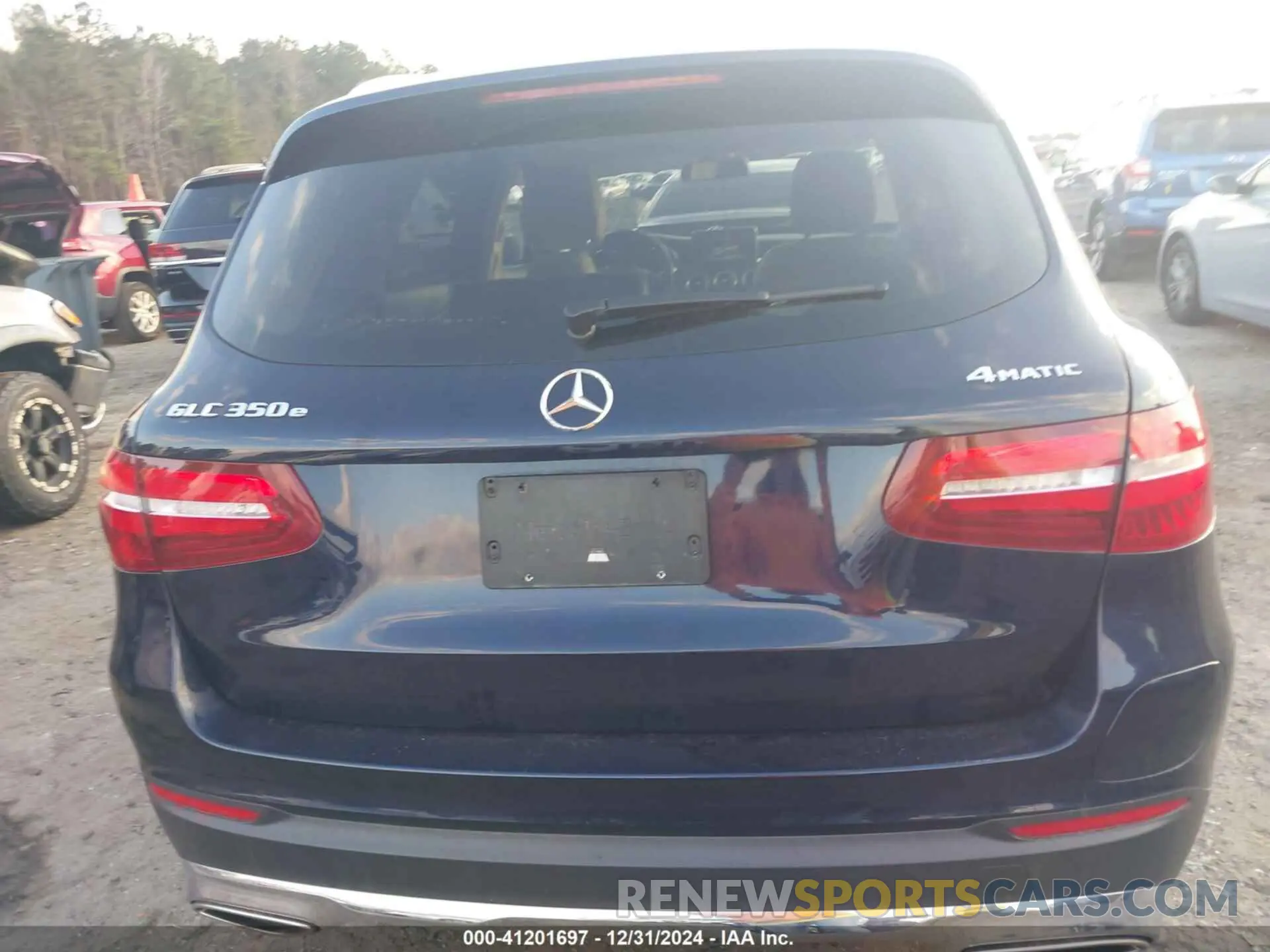 17 fotografías del automóvil dañado WDC0G5EB4KF517685 MERCEDES-BENZ GLC 350E 2019