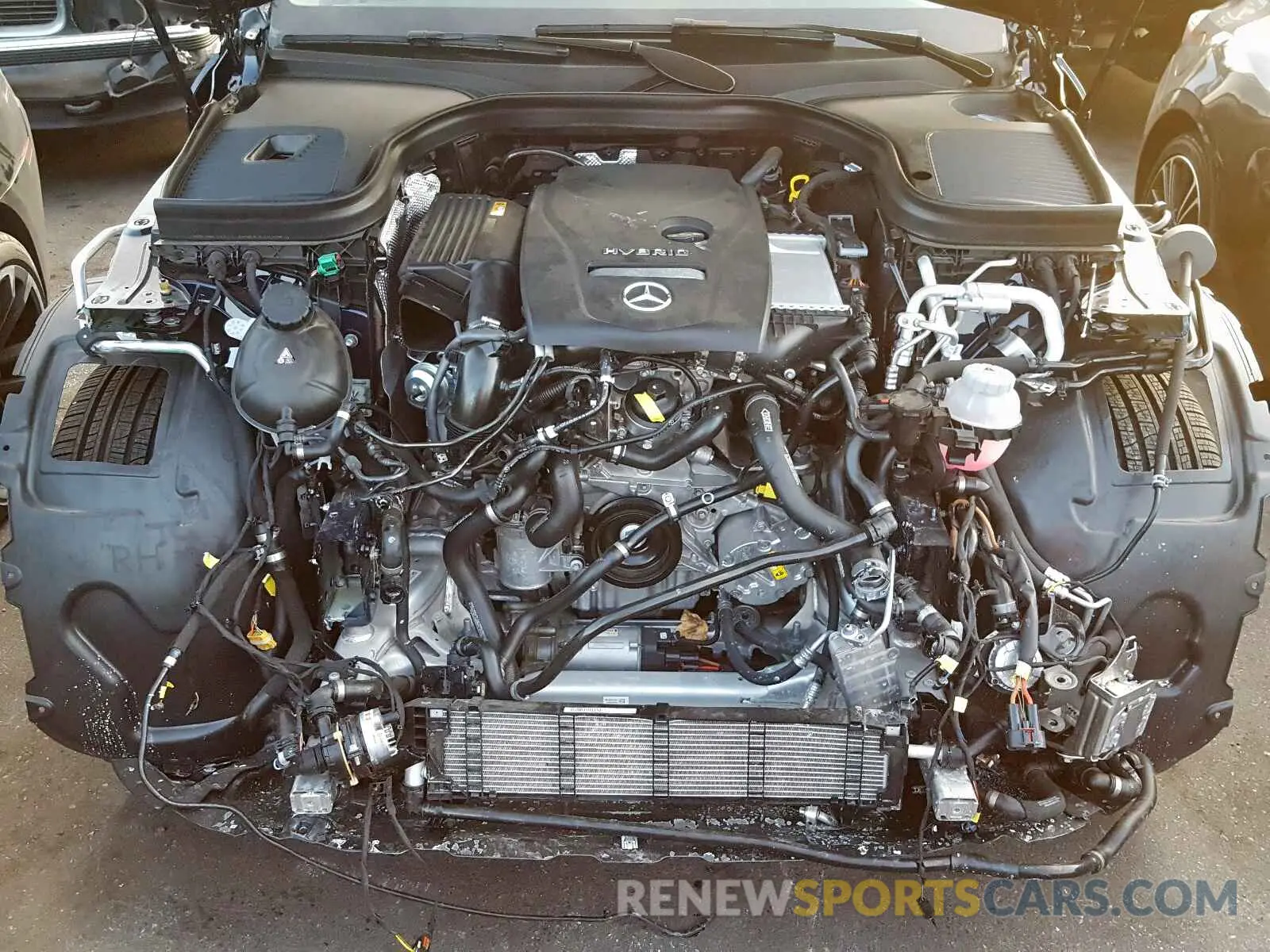 7 fotografías del automóvil dañado WDC0G5EB4KF601649 MERCEDES-BENZ GLC 350E 2019