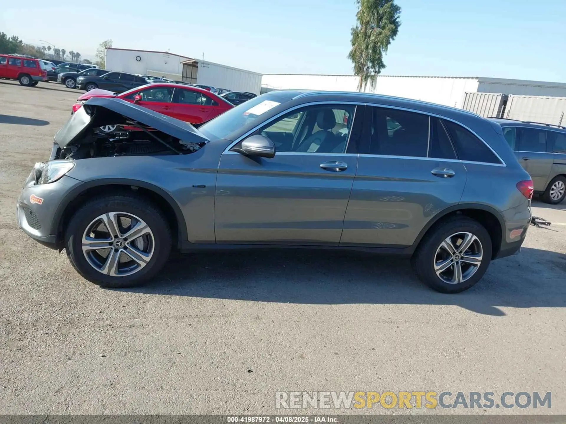 15 fotografías del automóvil dañado WDC0G5EB5KF606374 MERCEDES-BENZ GLC 350E 2019