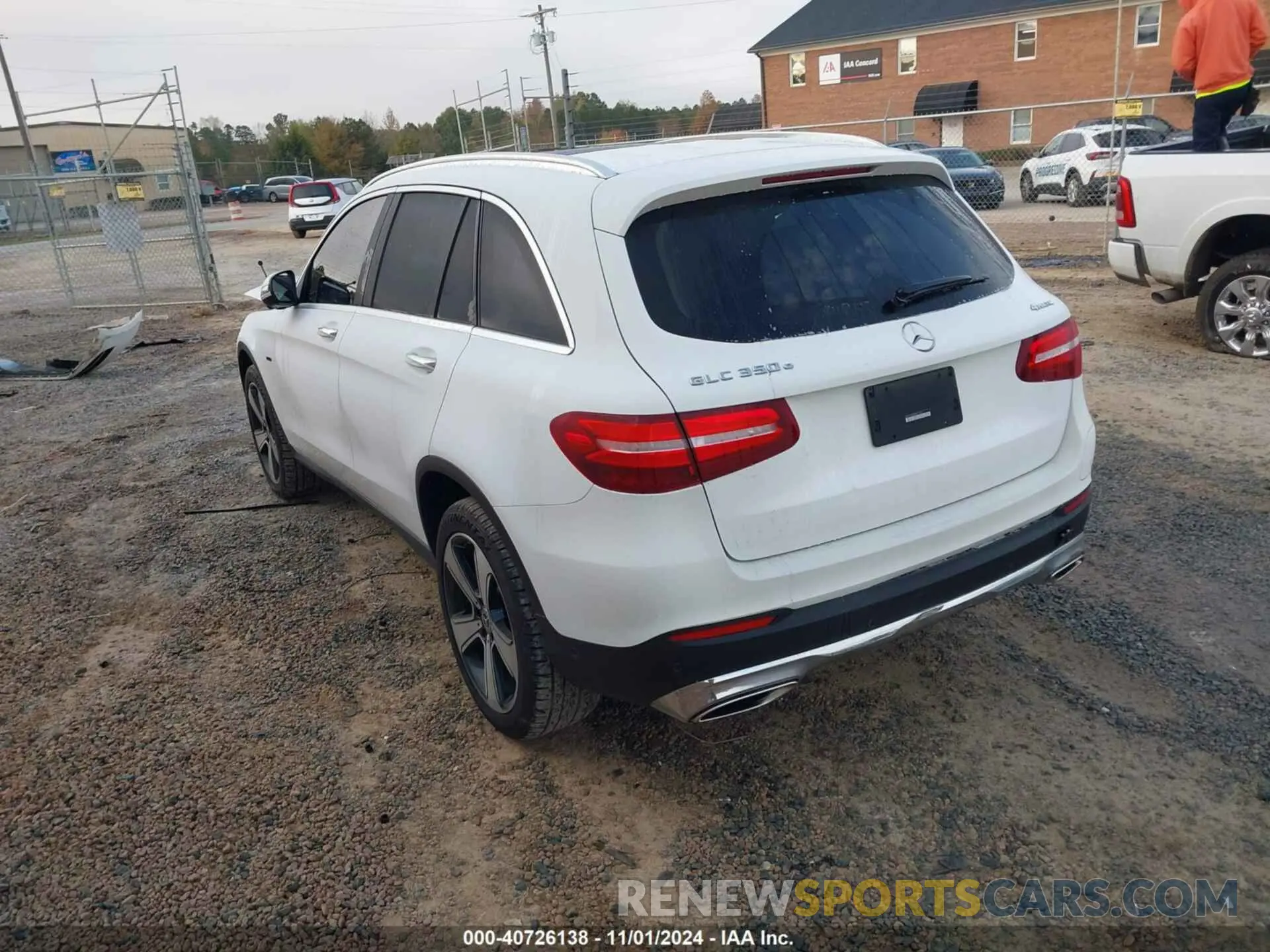 3 fotografías del automóvil dañado WDC0G5EB8KF627199 MERCEDES-BENZ GLC 350E 2019