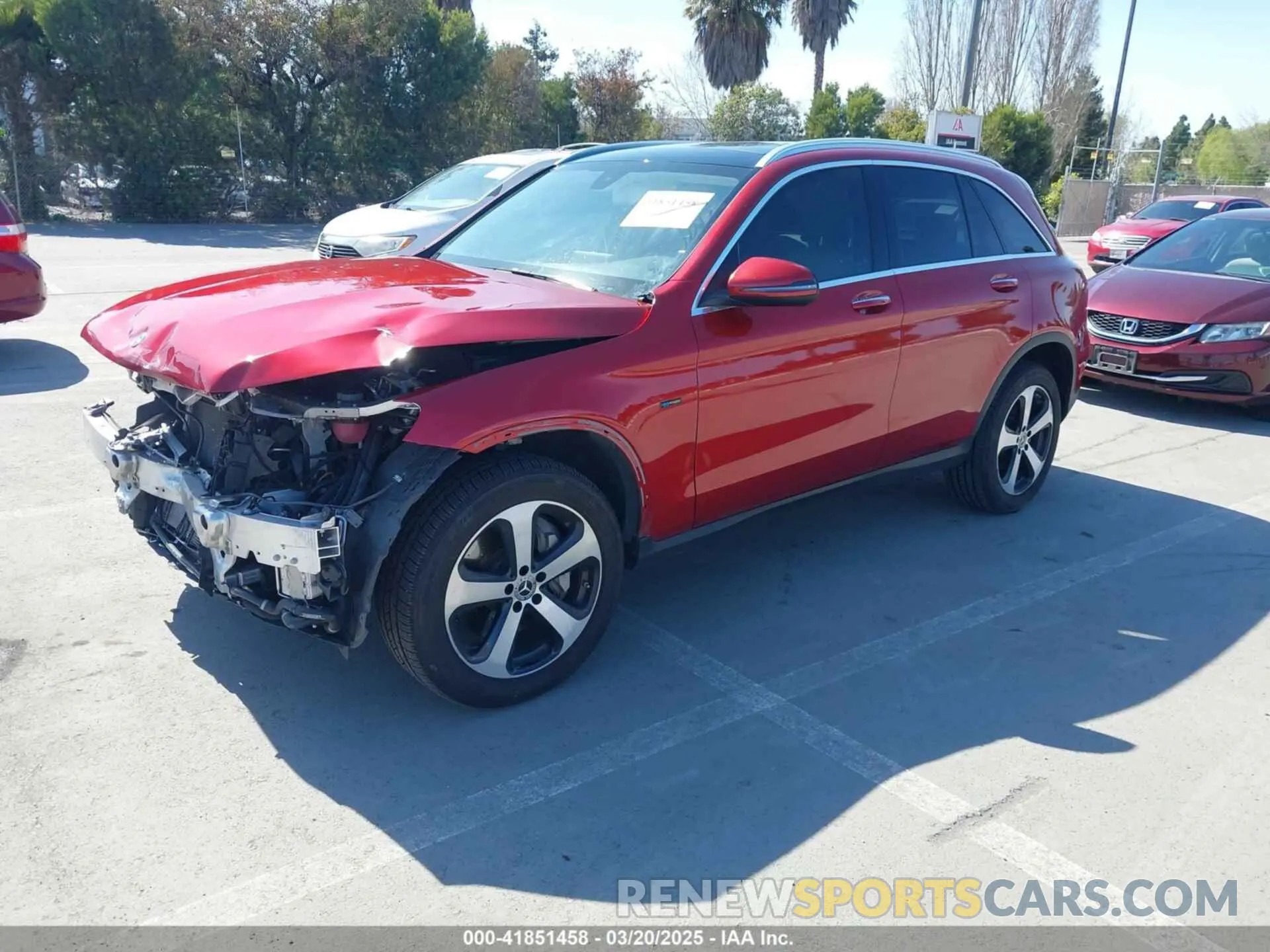 2 fotografías del automóvil dañado WDC0G5EB9KF617426 MERCEDES-BENZ GLC 350E 2019