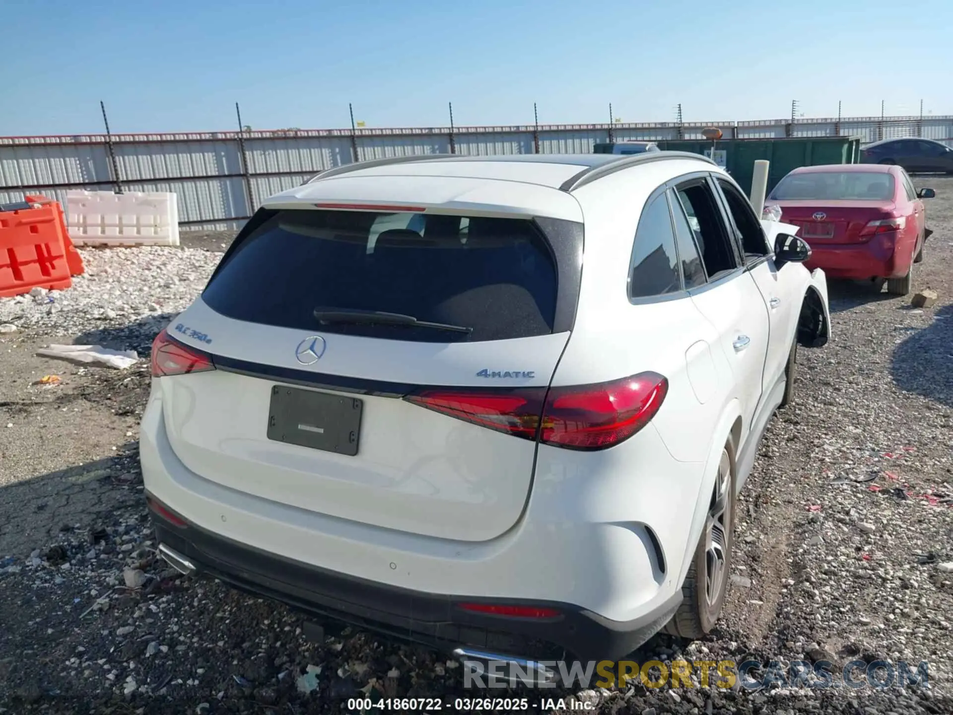 4 fotografías del automóvil dañado W1NKM5GB9SF247236 MERCEDES-BENZ GLC 350E 2025
