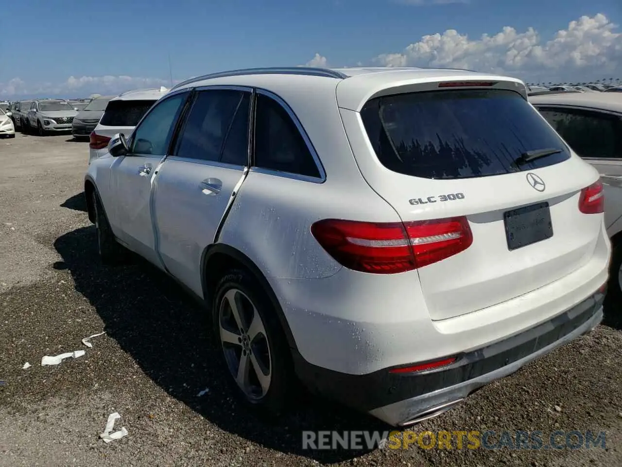 3 fotografías del automóvil dañado WDC0G4JB0KF581173 MERCEDES-BENZ GLC-CLASS 2019