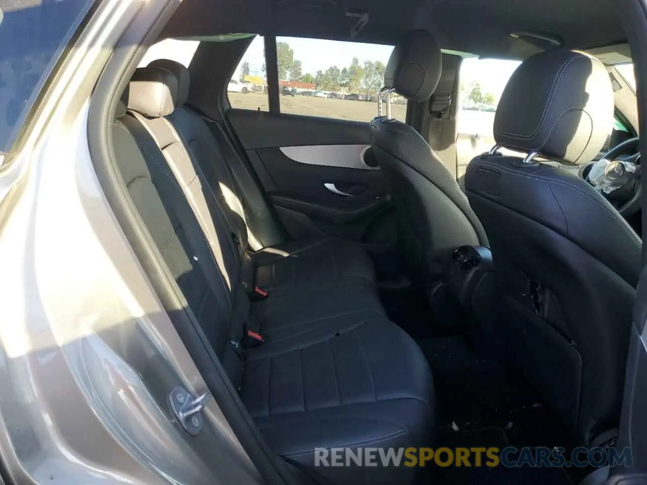 11 fotografías del automóvil dañado WDC0G4JB0KV131870 MERCEDES-BENZ GLC-CLASS 2019