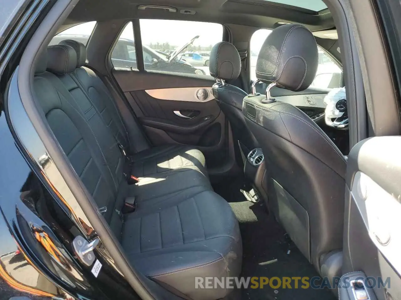 12 fotografías del automóvil dañado WDC0G4JB0KV137152 MERCEDES-BENZ GLC-CLASS 2019