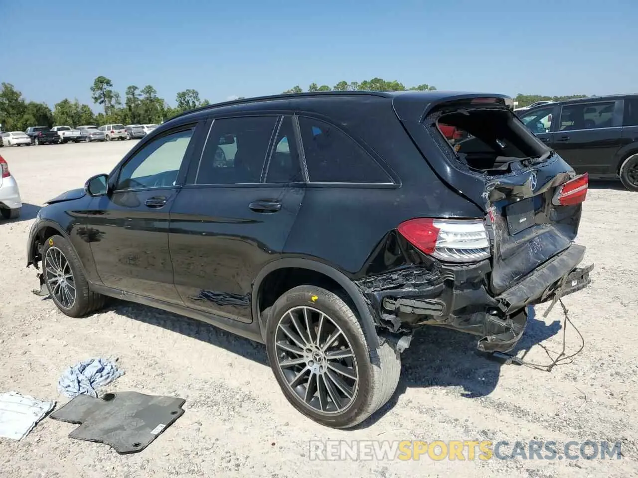2 fotografías del automóvil dañado WDC0G4JB0KV137152 MERCEDES-BENZ GLC-CLASS 2019