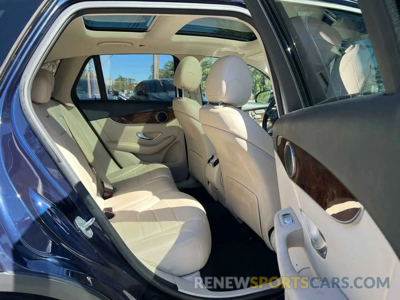 6 fotografías del automóvil dañado WDC0G4JB2KV148556 MERCEDES-BENZ GLC-CLASS 2019