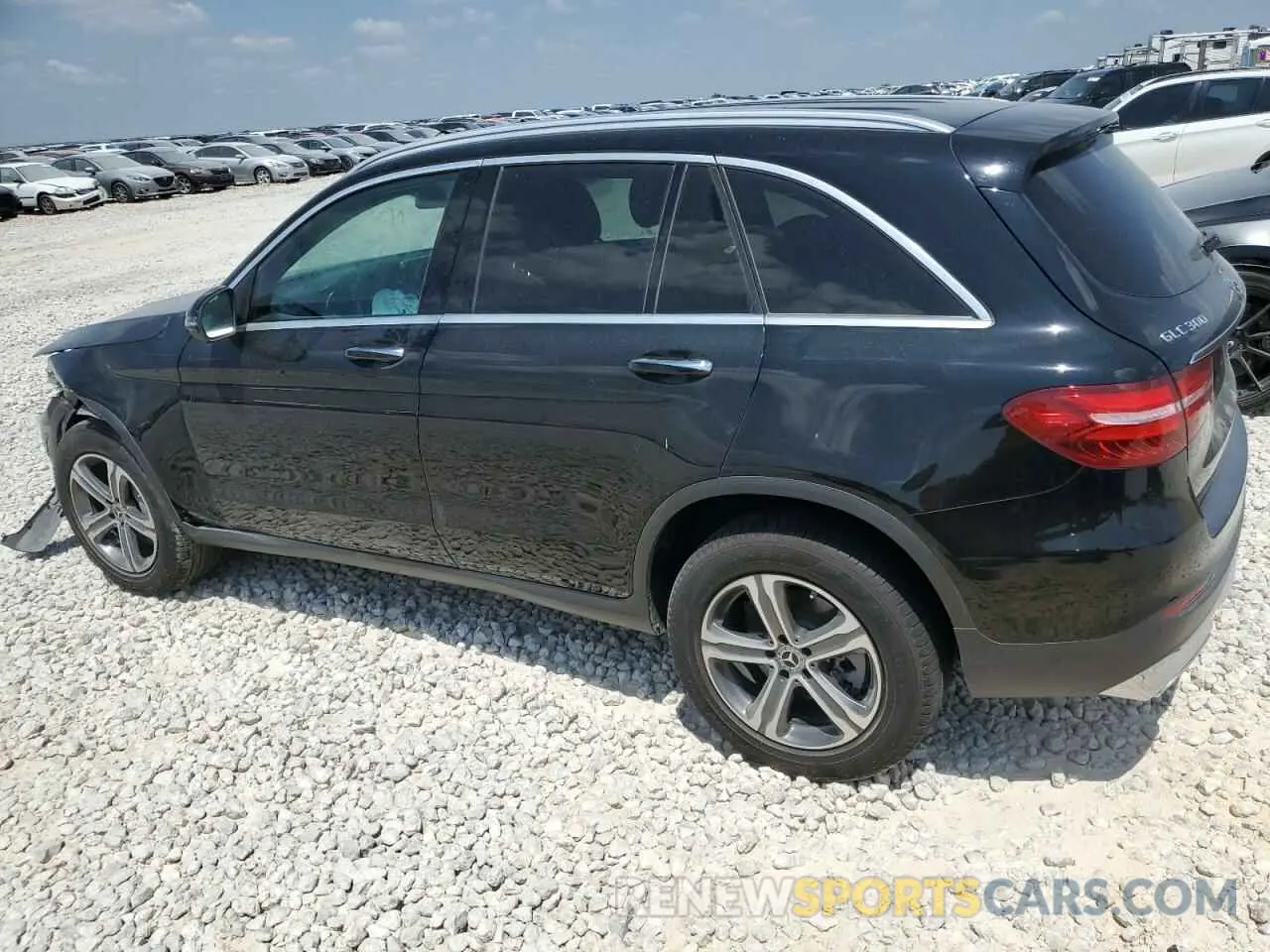 2 fotografías del automóvil dañado WDC0G4JB2KV171805 MERCEDES-BENZ GLC-CLASS 2019