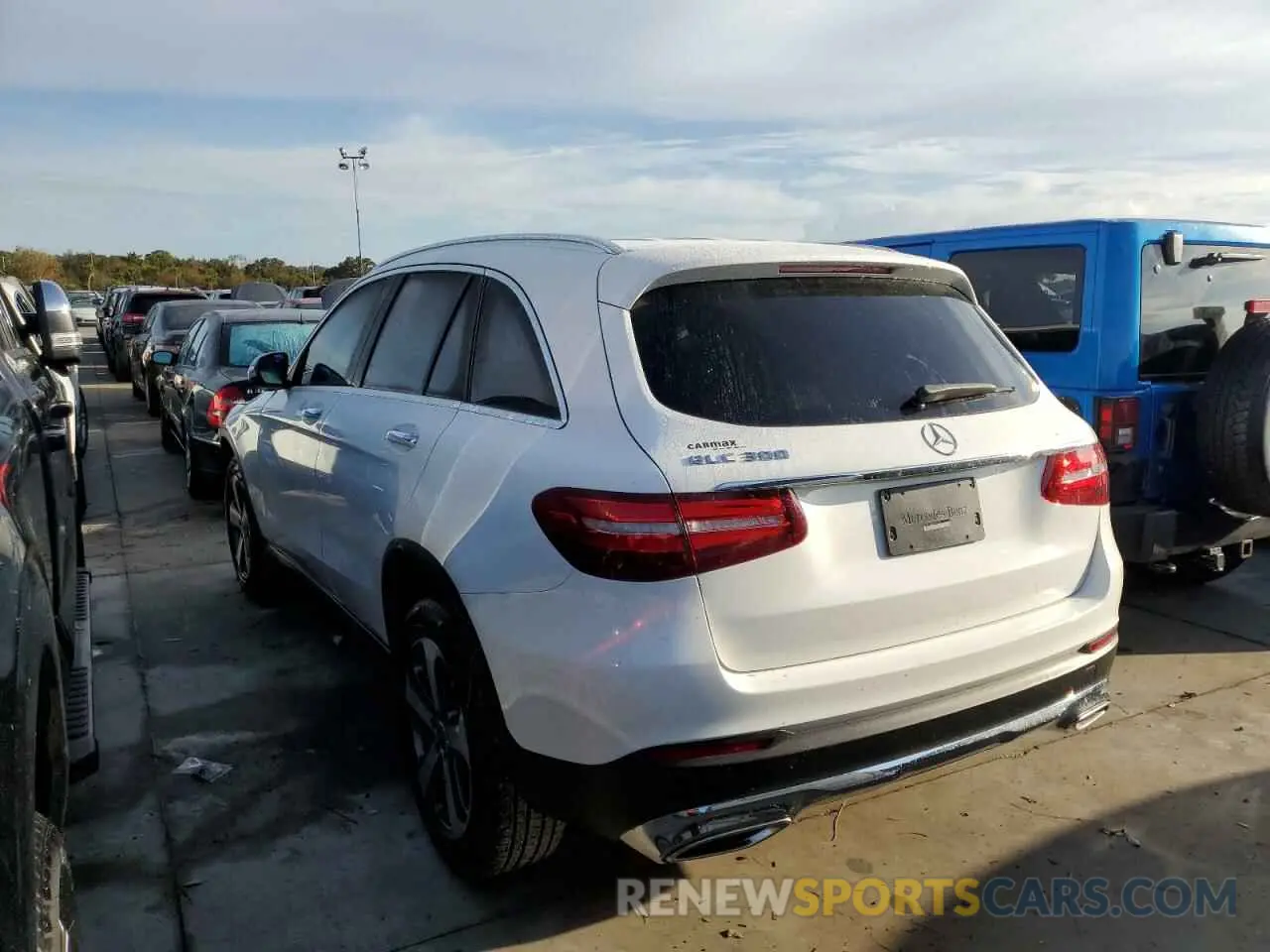 3 fotografías del automóvil dañado WDC0G4JB3KF609855 MERCEDES-BENZ GLC-CLASS 2019