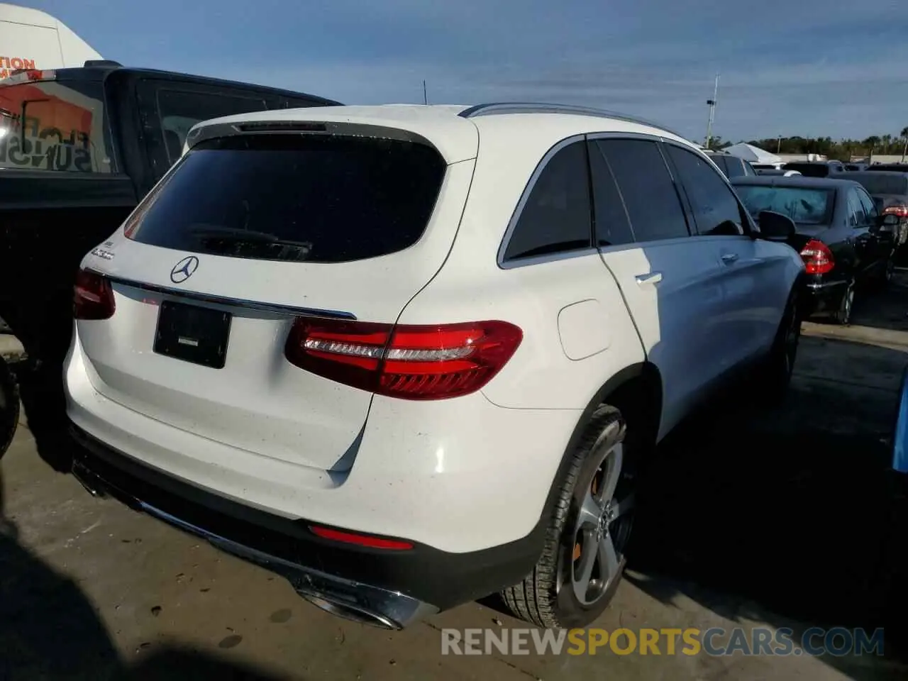 4 fotografías del automóvil dañado WDC0G4JB3KF609855 MERCEDES-BENZ GLC-CLASS 2019