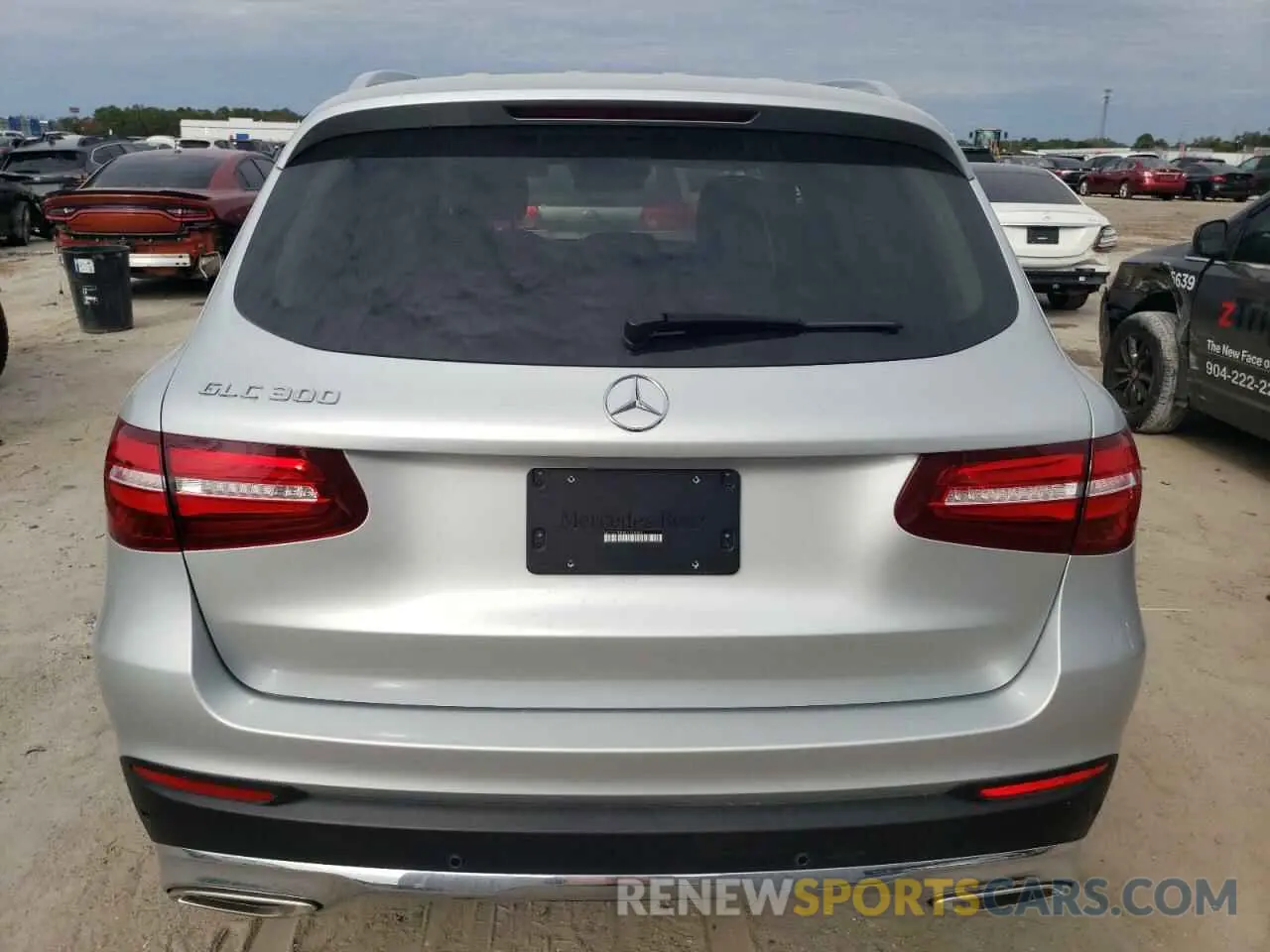 6 fotografías del automóvil dañado WDC0G4JB5KV196567 MERCEDES-BENZ GLC-CLASS 2019