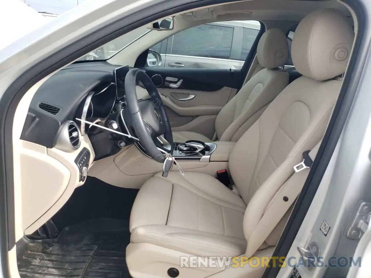 7 fotografías del automóvil dañado WDC0G4JB5KV196567 MERCEDES-BENZ GLC-CLASS 2019