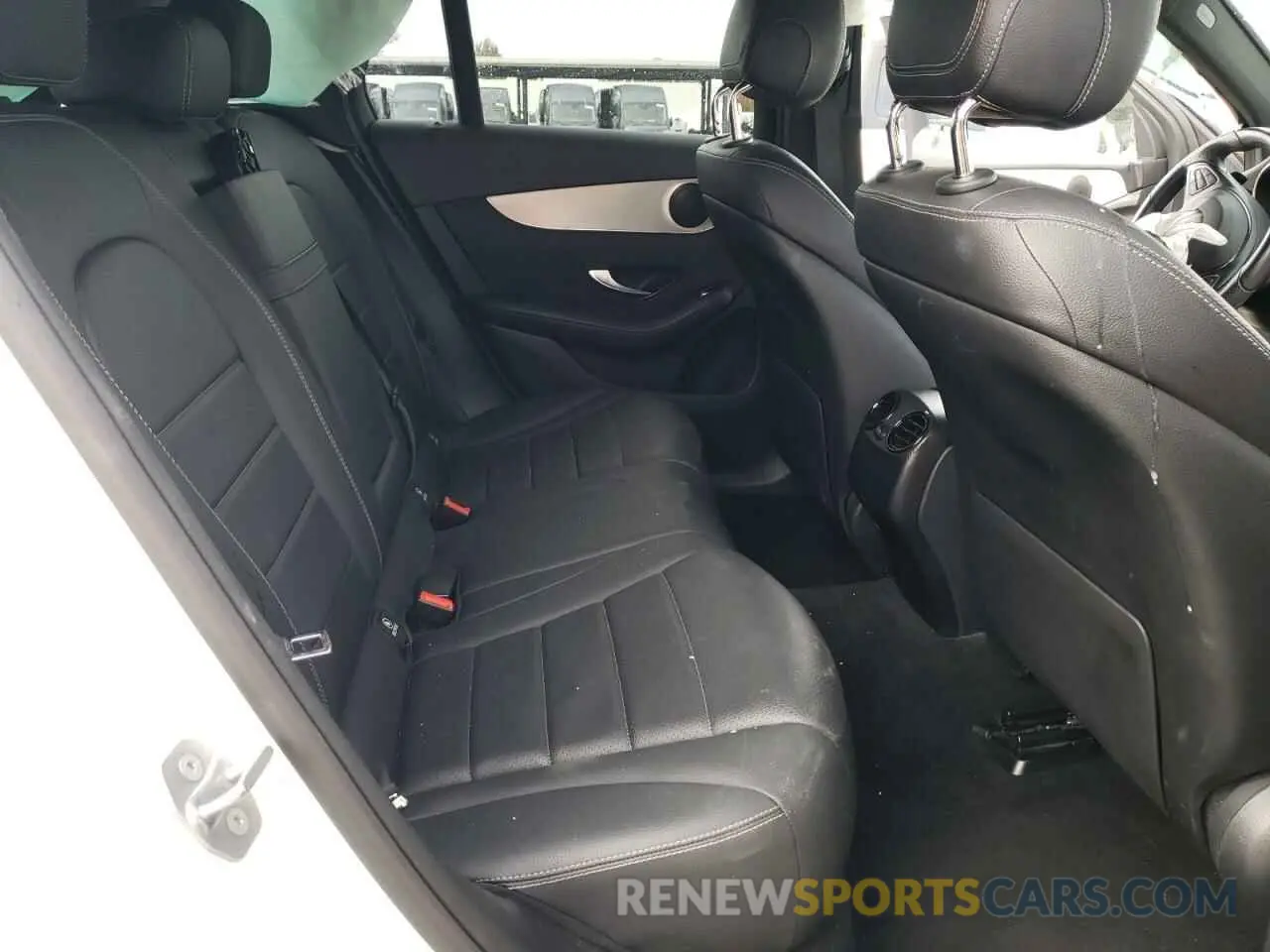 10 fotografías del automóvil dañado WDC0G4JB6KF668057 MERCEDES-BENZ GLC-CLASS 2019