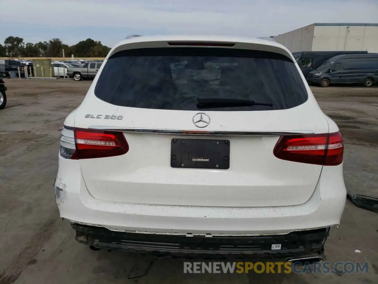 6 fotografías del automóvil dañado WDC0G4JB6KF668057 MERCEDES-BENZ GLC-CLASS 2019